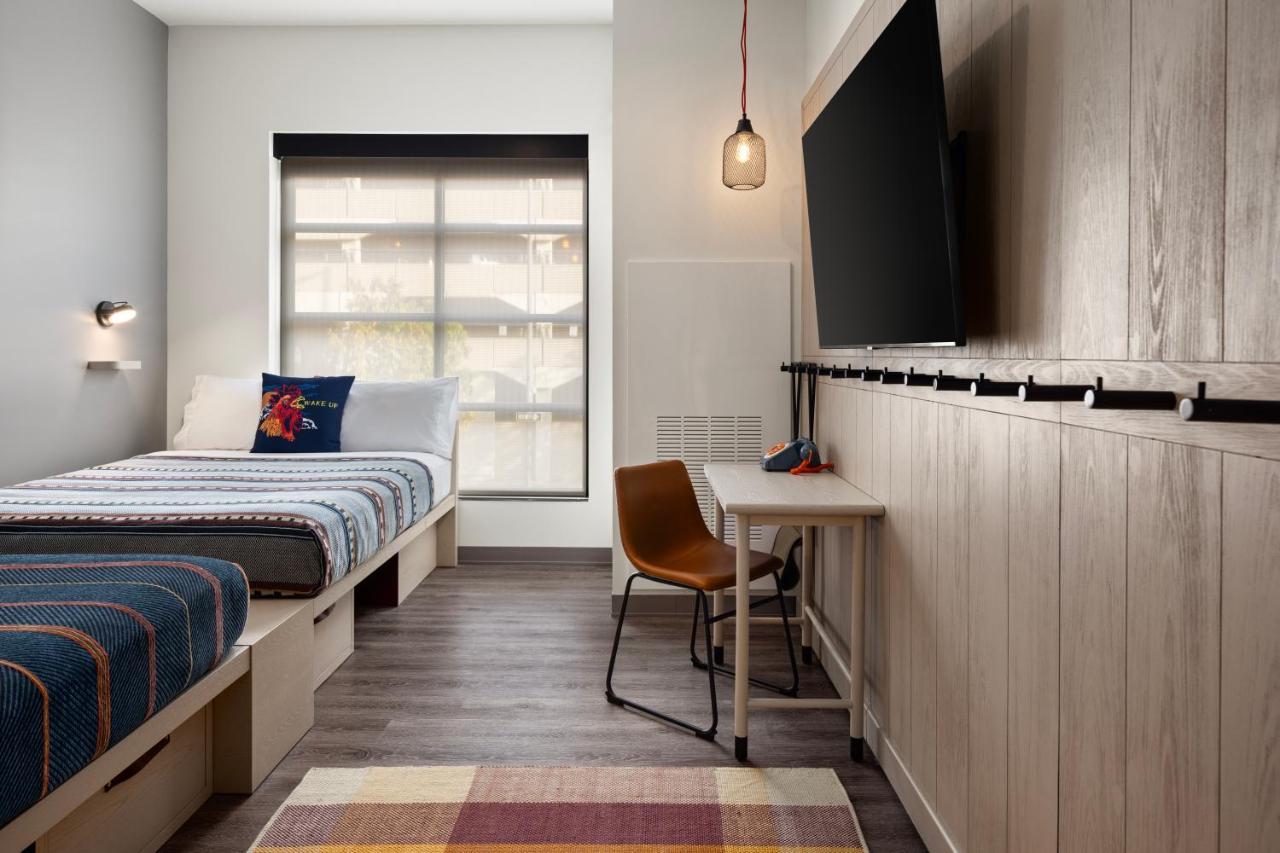 Moxy Omaha Downtown Hotel Buitenkant foto