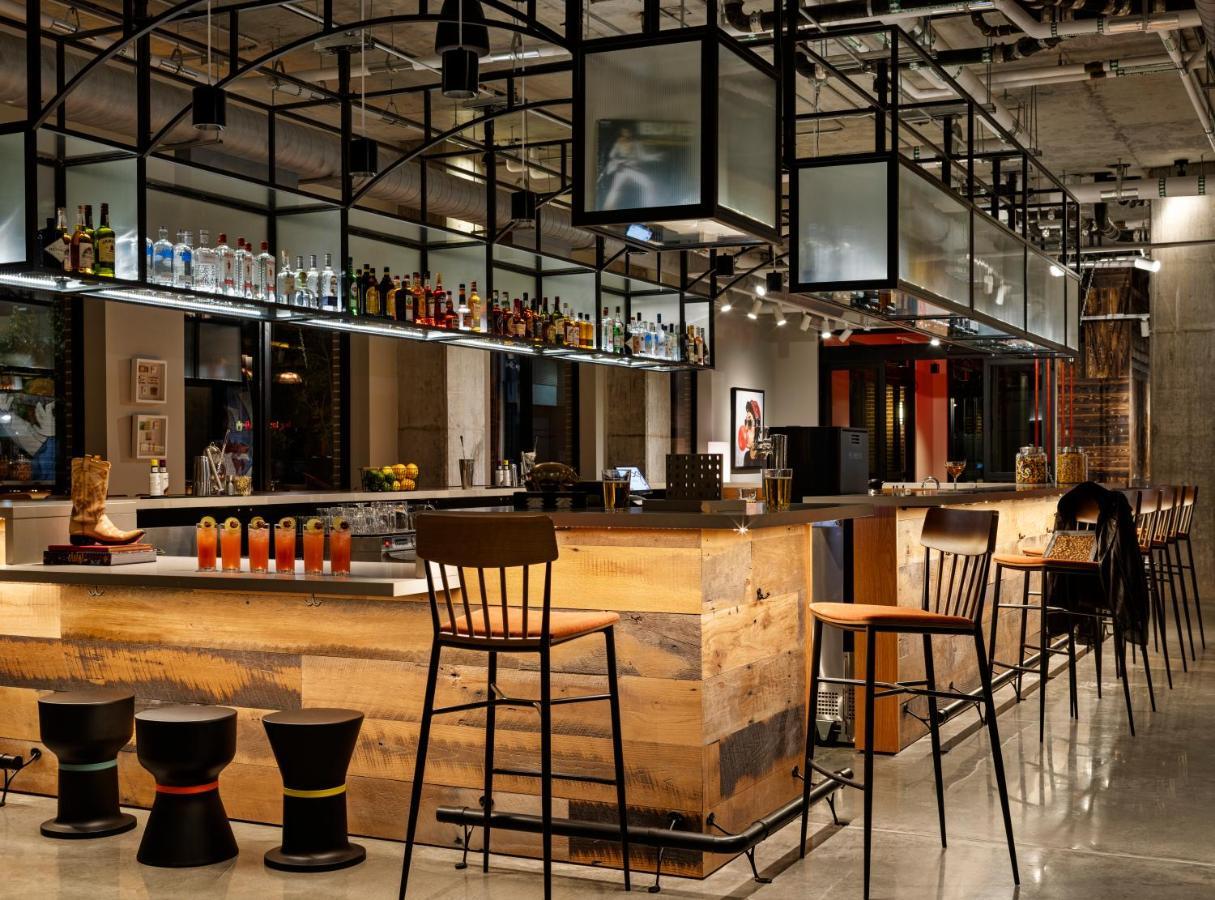 Moxy Omaha Downtown Hotel Buitenkant foto