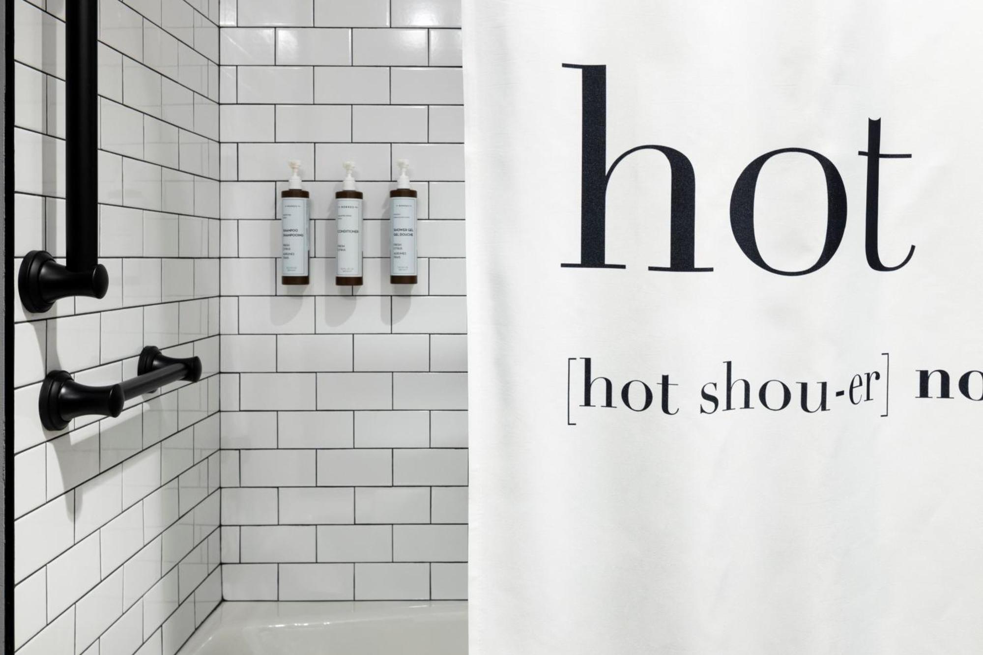 Moxy Omaha Downtown Hotel Buitenkant foto