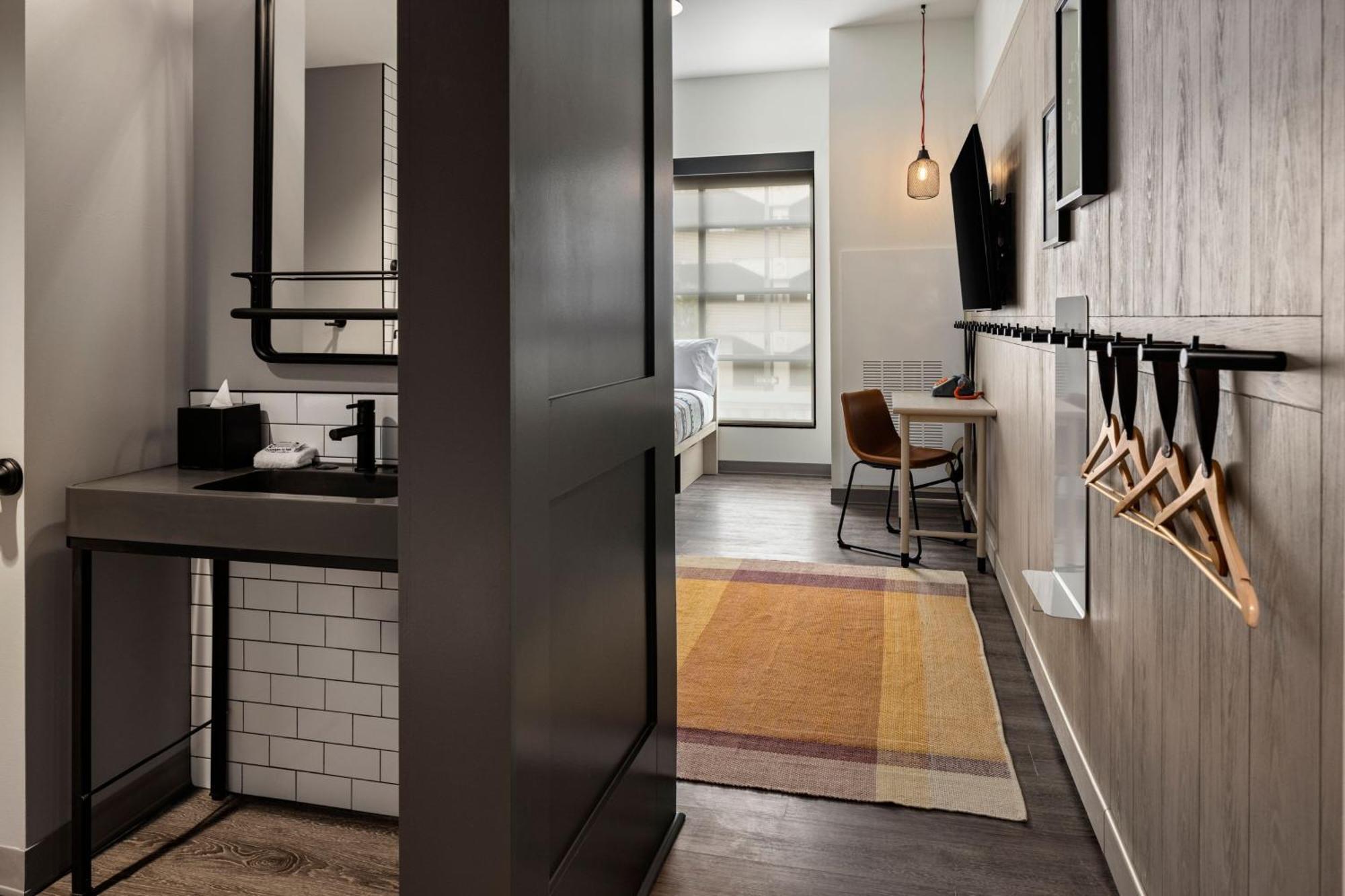 Moxy Omaha Downtown Hotel Buitenkant foto