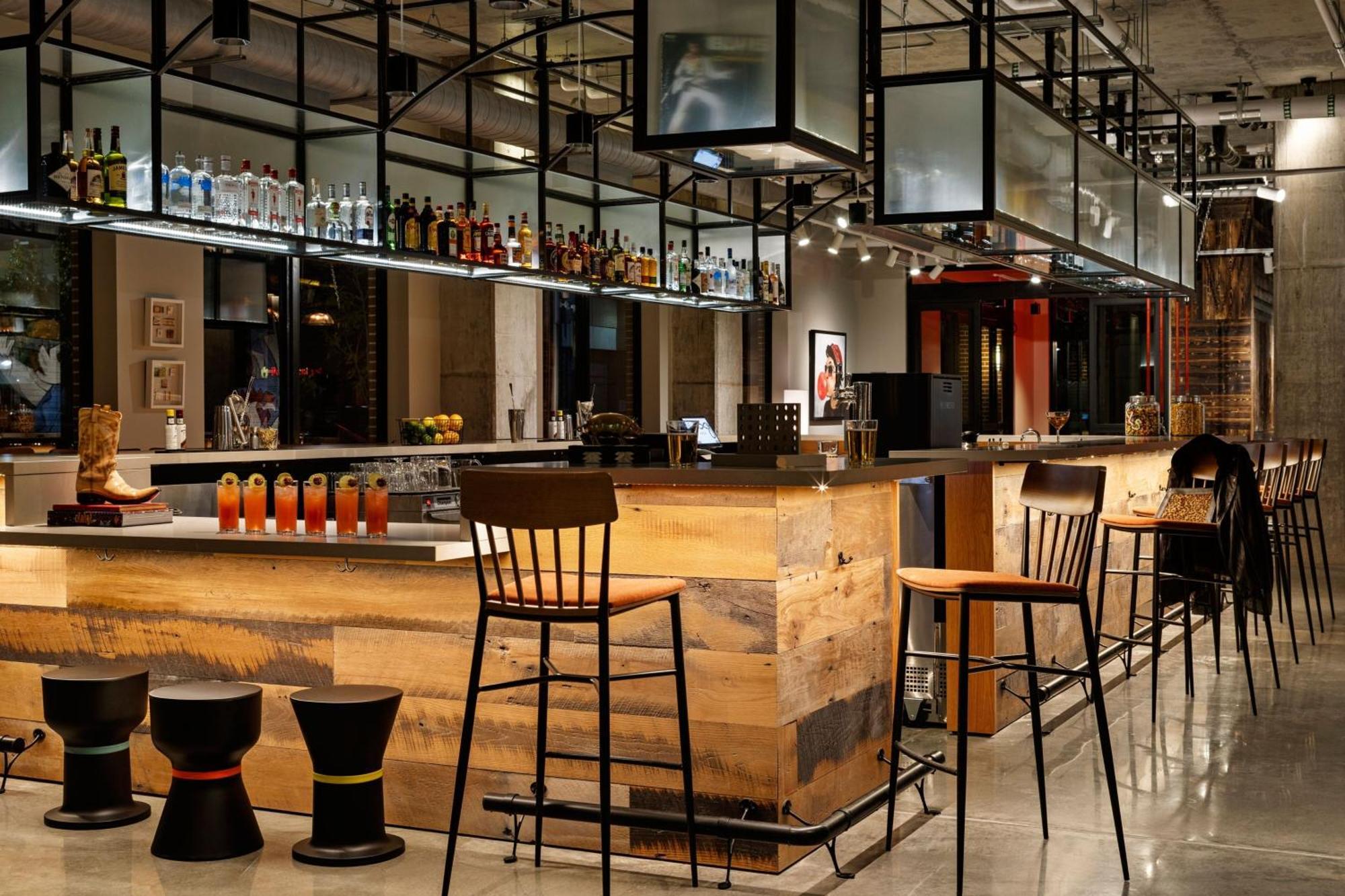 Moxy Omaha Downtown Hotel Buitenkant foto