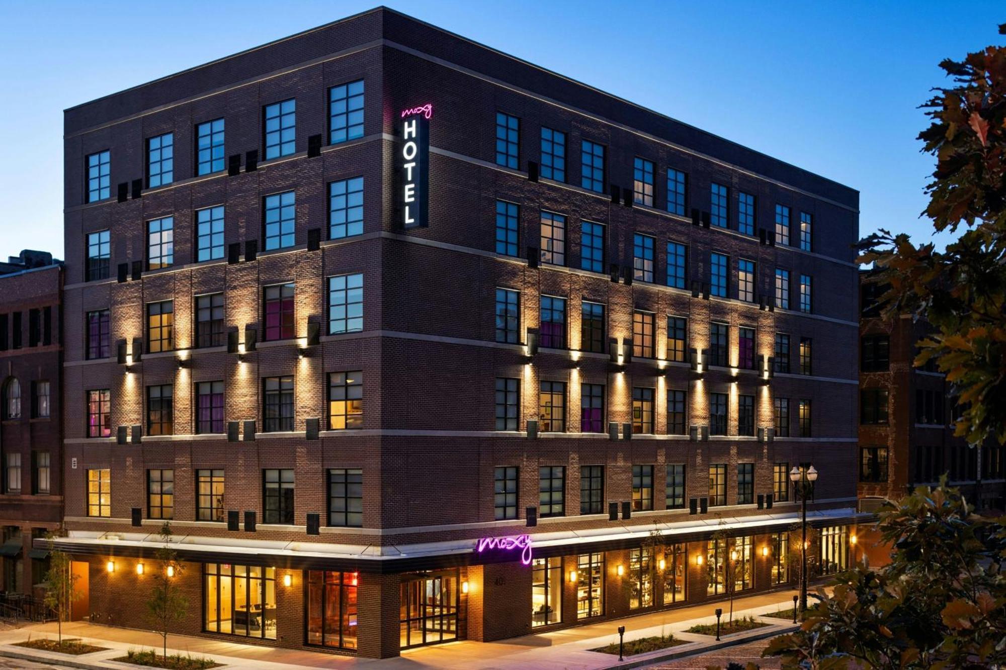 Moxy Omaha Downtown Hotel Buitenkant foto